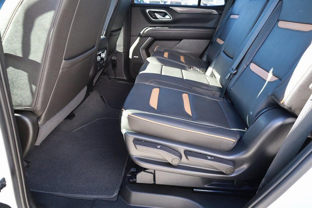 Used 2022 GMC Yukon AT4 w/ Max Trailering Package AWD/4WD image 17
