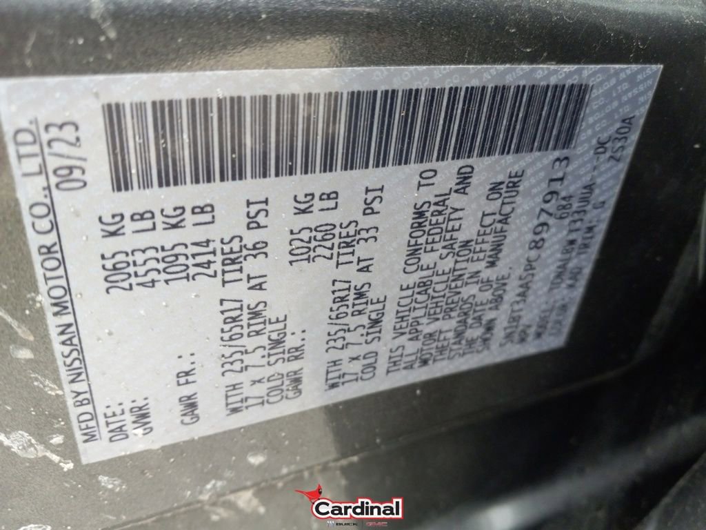 Used 2023 Nissan Rogue S image 33