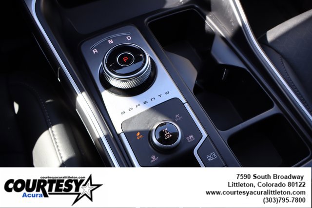 Used 2023 Kia Sorento EX w/ Panoramic Sunroof Package image 19