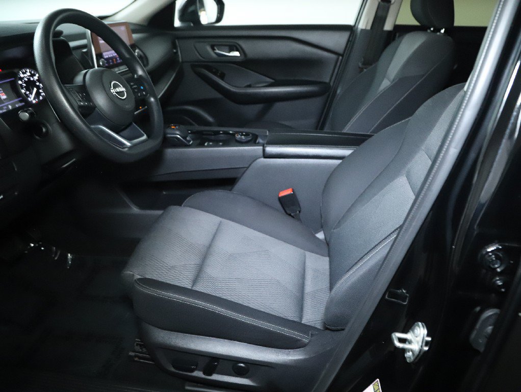 Used 2024 Nissan Rogue SV AWD/4WD image 18