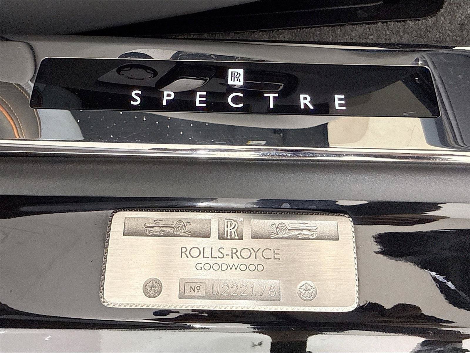 Used 2024 Rolls-Royce Spectre w/ Spectre Launch Package AWD/4WD image 32