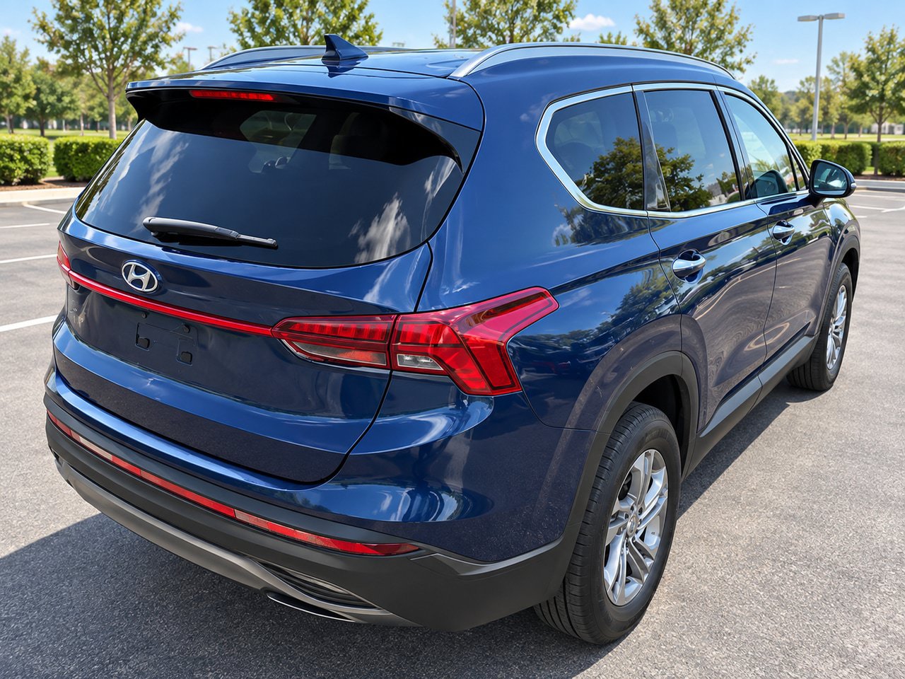 Used 2023 Hyundai Santa Fe SEL AWD/4WD image 3