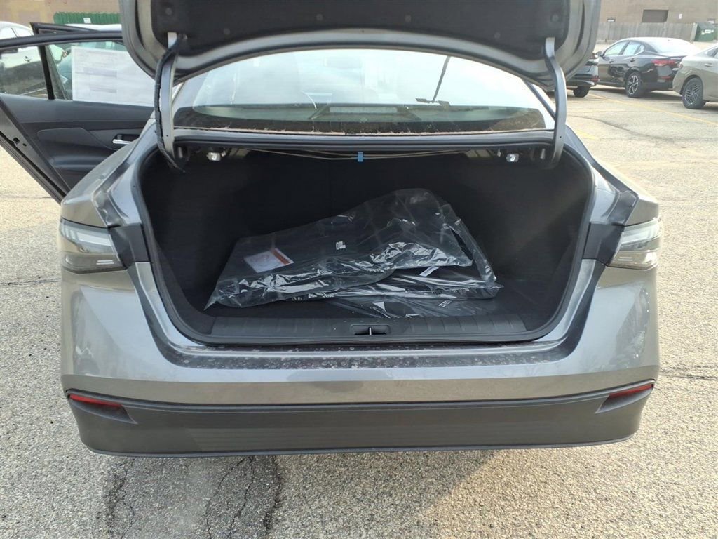 New 2026 Nissan Sentra SV image 9