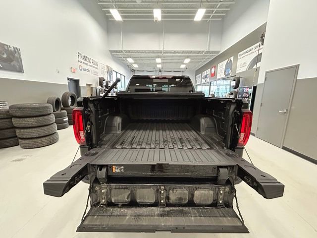 Used 2020 GMC Sierra 1500 Denali w/ Denali Ultimate Package AWD/4WD image 11