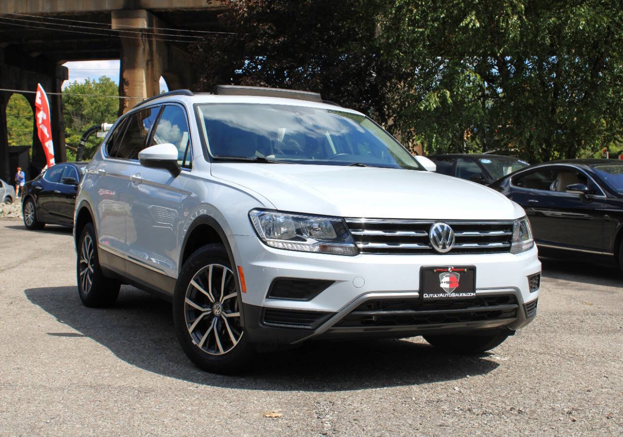 Used 2018 Volkswagen Tiguan SE image 1
