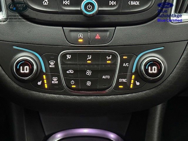 Used 2021 Chevrolet Malibu LT image 22
