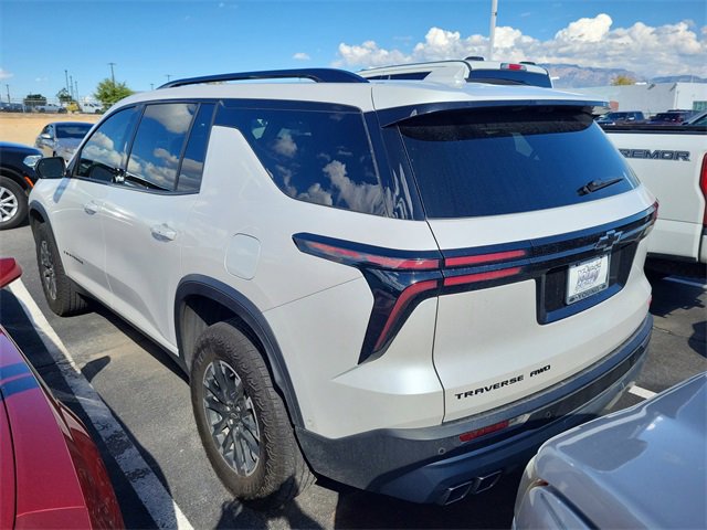 Used 2024 Chevrolet Traverse Z71 w/ Enhanced Driving Package image 8