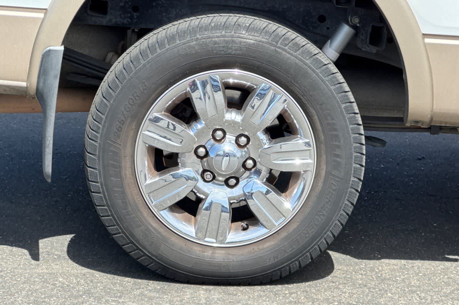 Used 2011 Ford F150 Lariat w/ Lariat Chrome Pkg RWD image 27