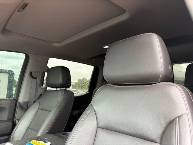 Used 2020 Chevrolet Silverado 1500 LT Trail Boss w/ Midnight Edition AWD/4WD image 12