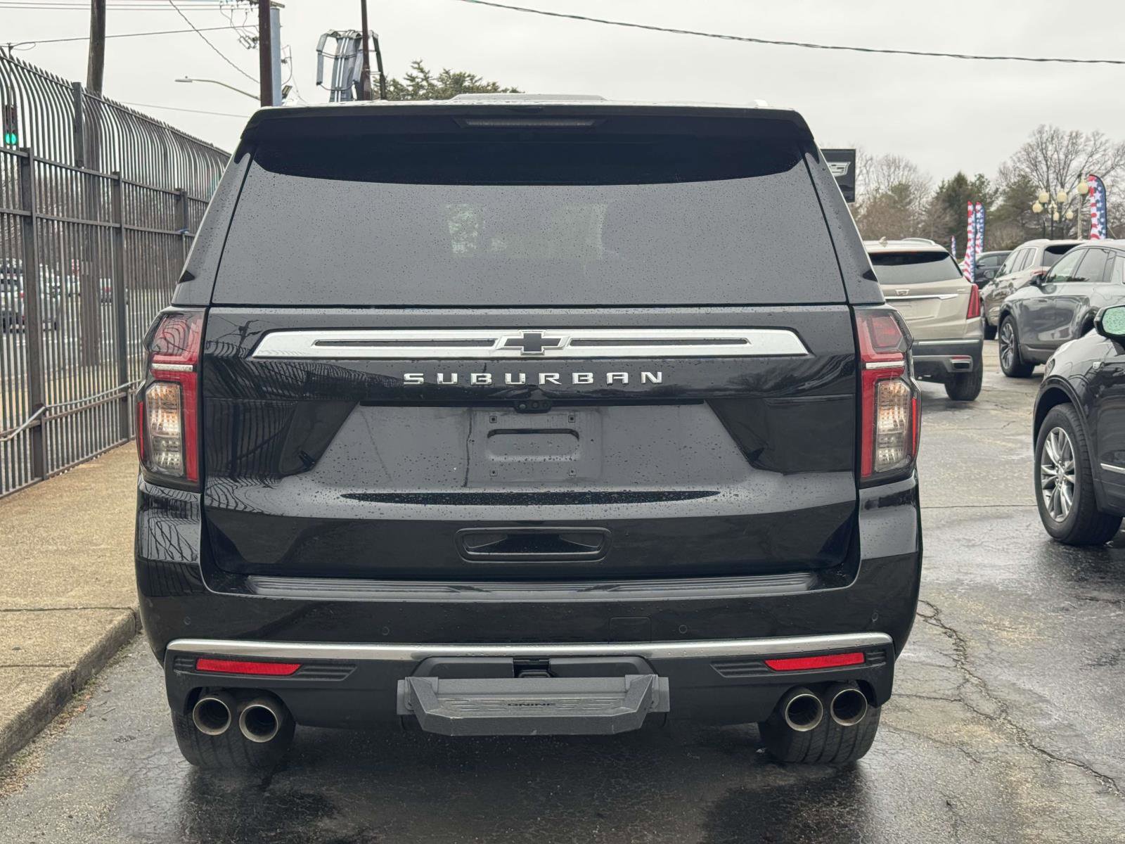 Used 2024 Chevrolet Suburban High Country image 8