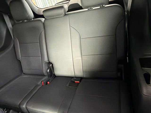 Used 2025 Buick Enclave Preferred AWD/4WD image 15