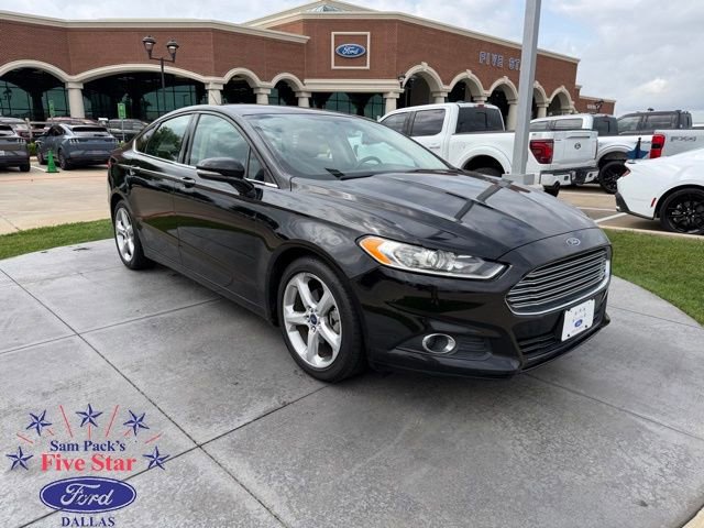 Used 2016 Ford Fusion SE w/ Equipment Group 201A image 1
