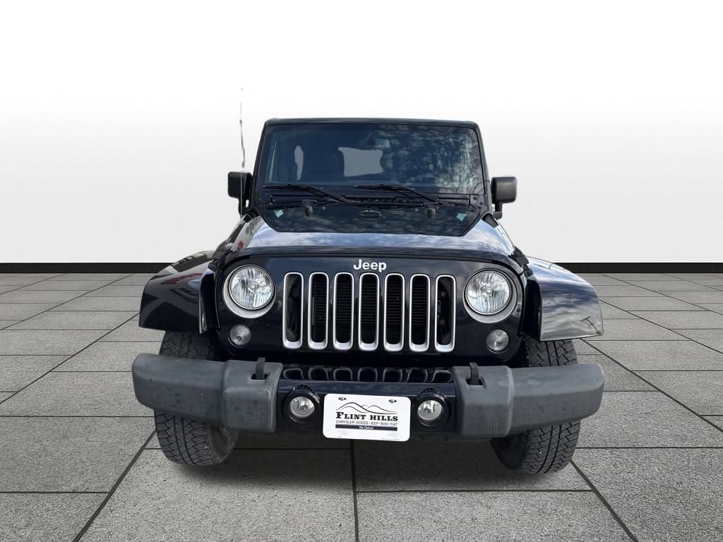 Used 2018 Jeep Wrangler Unlimited Sahara w/ Connectivity Group image 8
