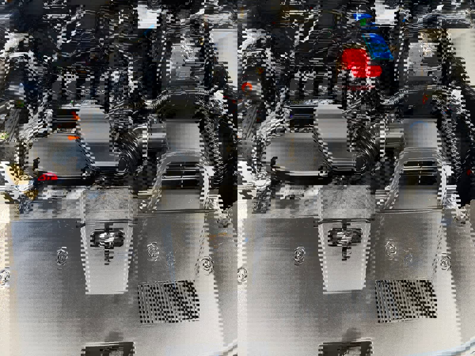 Used 2023 Honda CR-V EX image 8