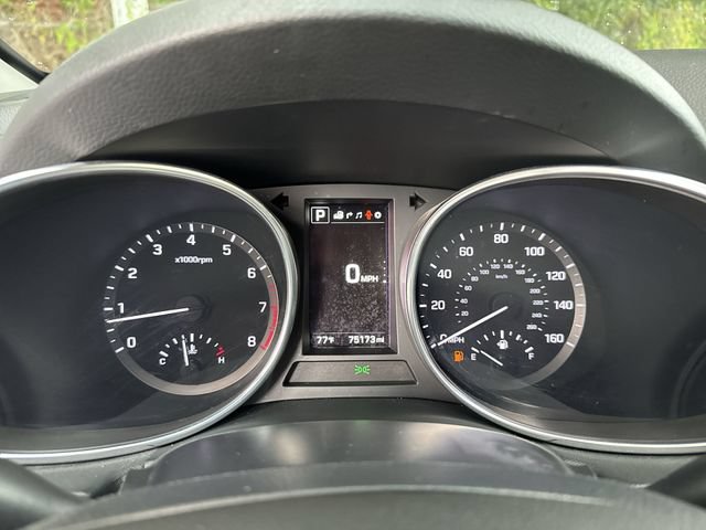 Used 2018 Hyundai Santa Fe Sport w/ Cargo Package FWD image 19