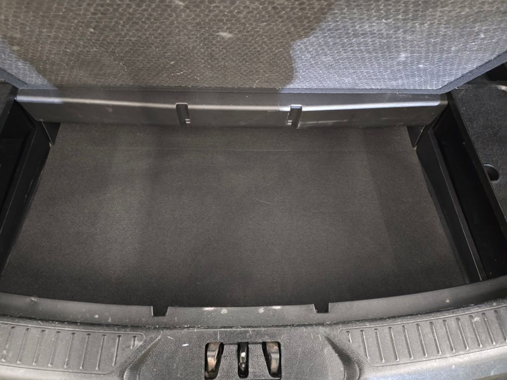 Used 2023 Ford Explorer 2WD image 40