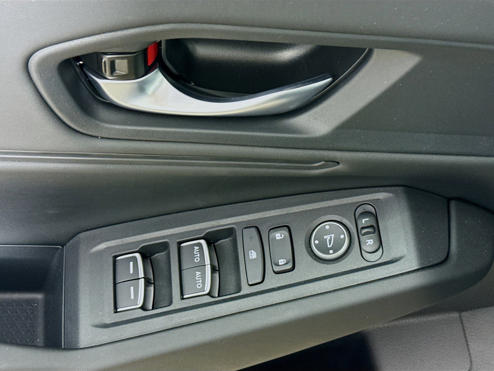 New 2025 Honda Accord SE image 19