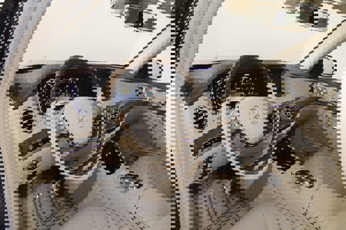 Used 2015 Mercedes-Benz S 550 4MATIC Sedan image 37