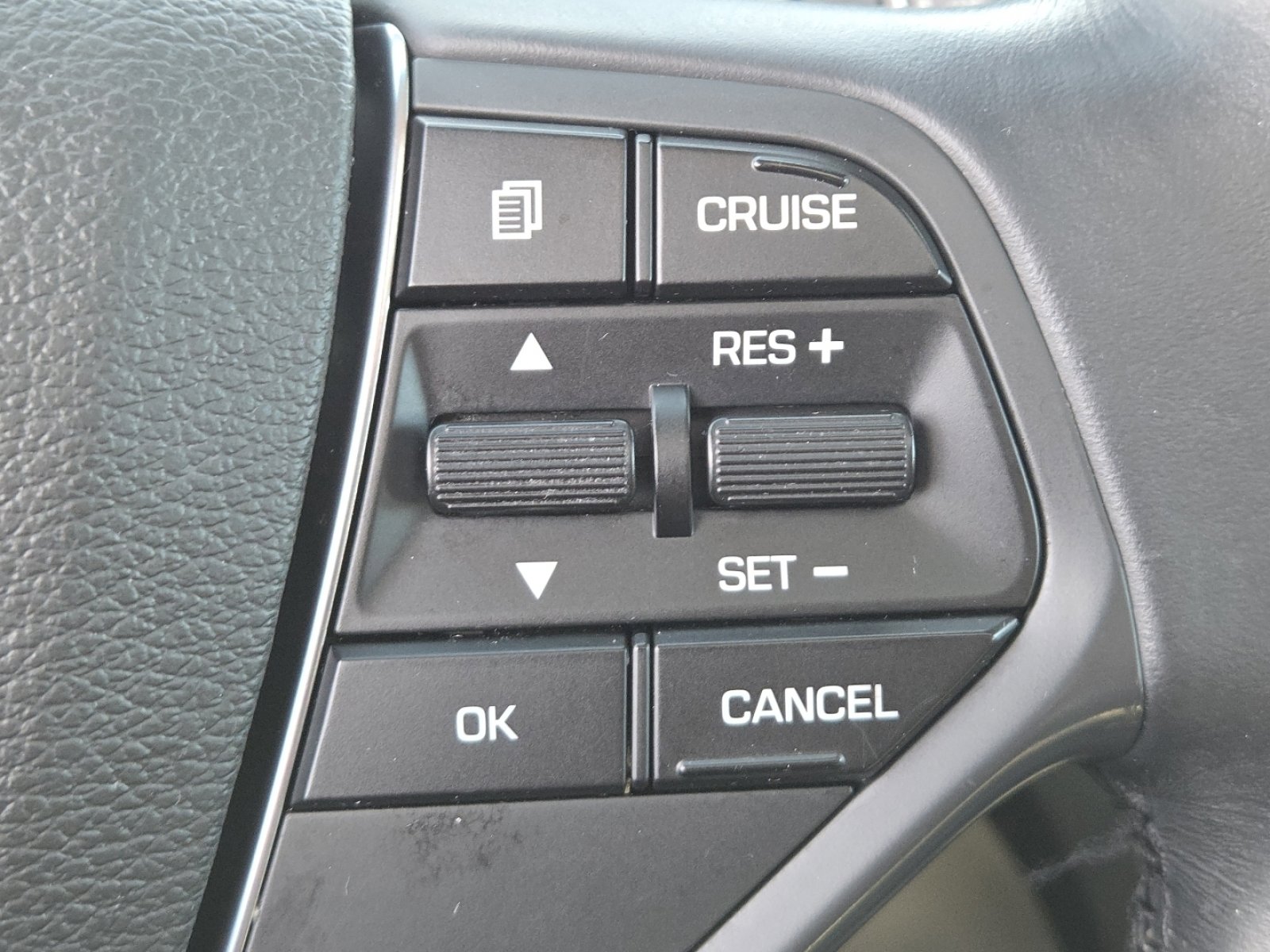 Used 2017 Hyundai Sonata Sport w/ Value Edition Package 02 image 7