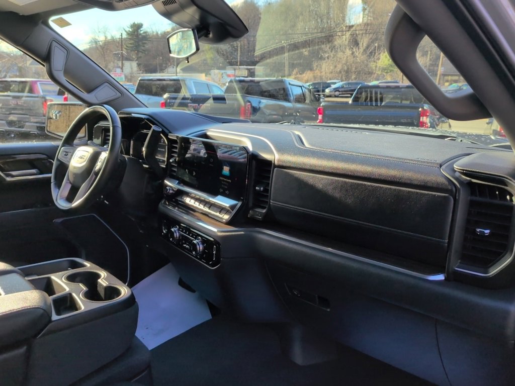 Used 2024 GMC Sierra 1500 Elevation image 9