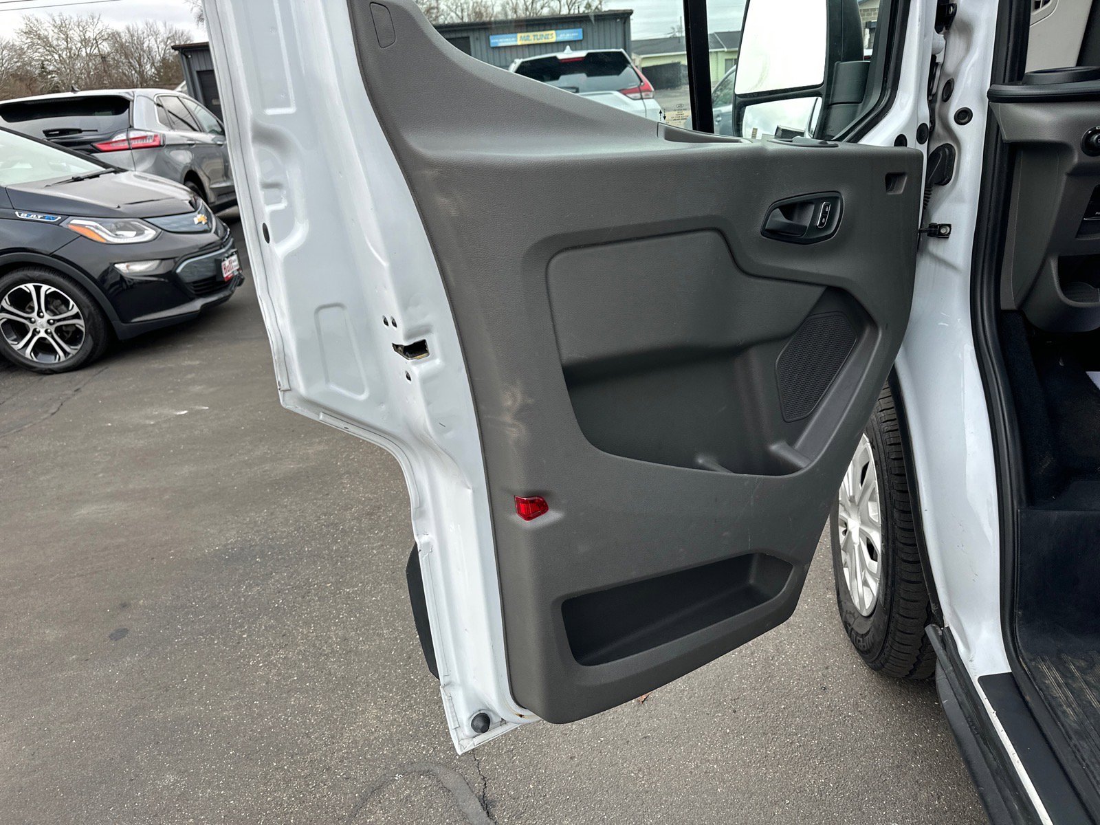 Used 2023 Ford Transit 350 XLT image 19