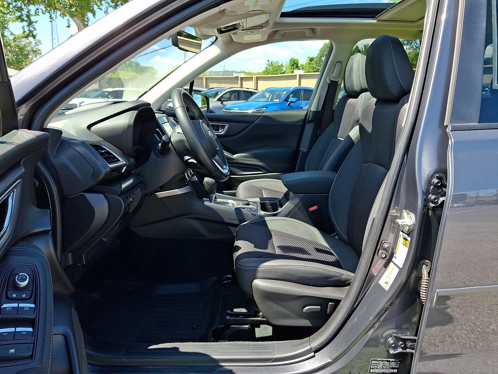 Used 2020 Subaru Forester Premium AWD/4WD image 15