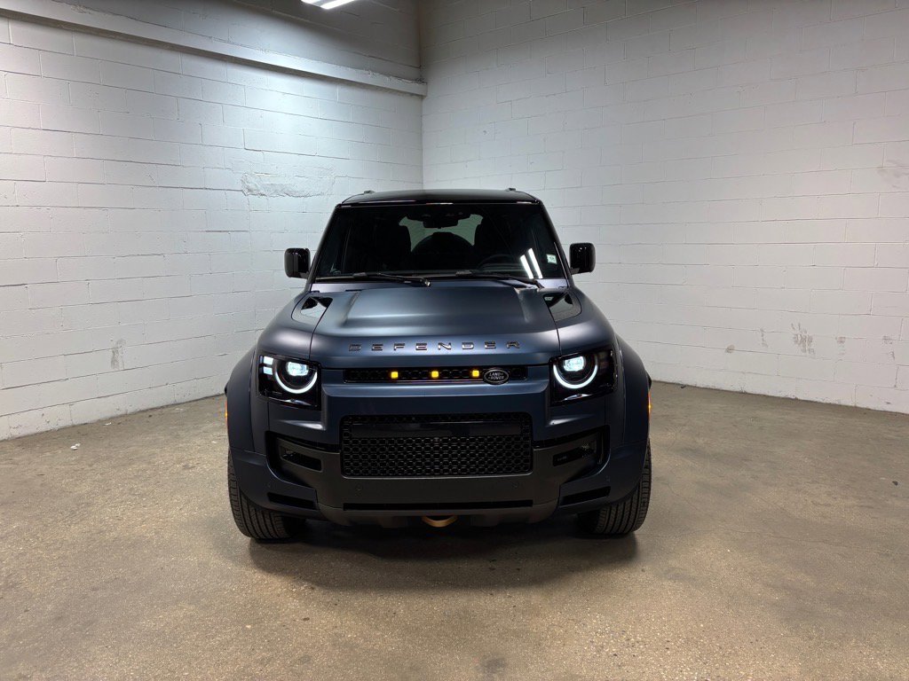 New 2026 Land Rover Defender 110 OCTA image 3