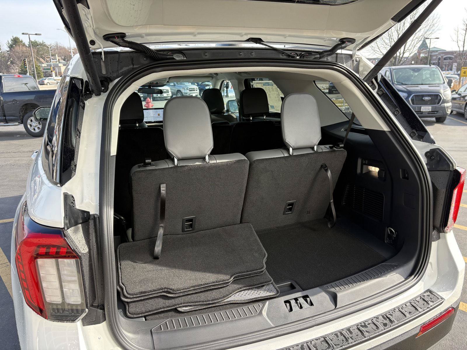 New 2026 Ford Explorer Active w/ Active Comfort Package AWD/4WD image 20