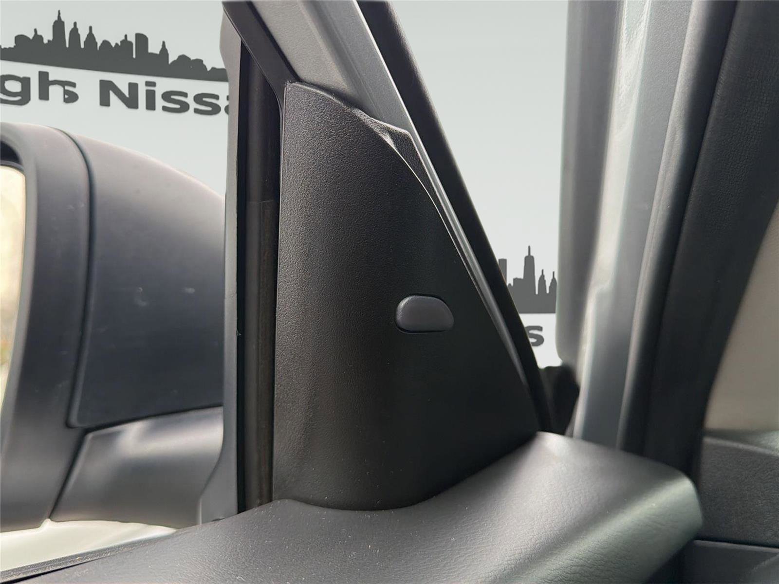 Used 2024 Nissan Altima 2.5 SV image 23