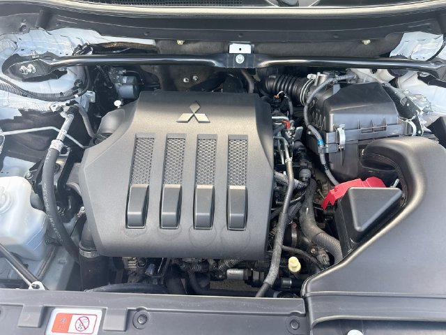 Used 2024 Mitsubishi Eclipse Cross AWD image 28