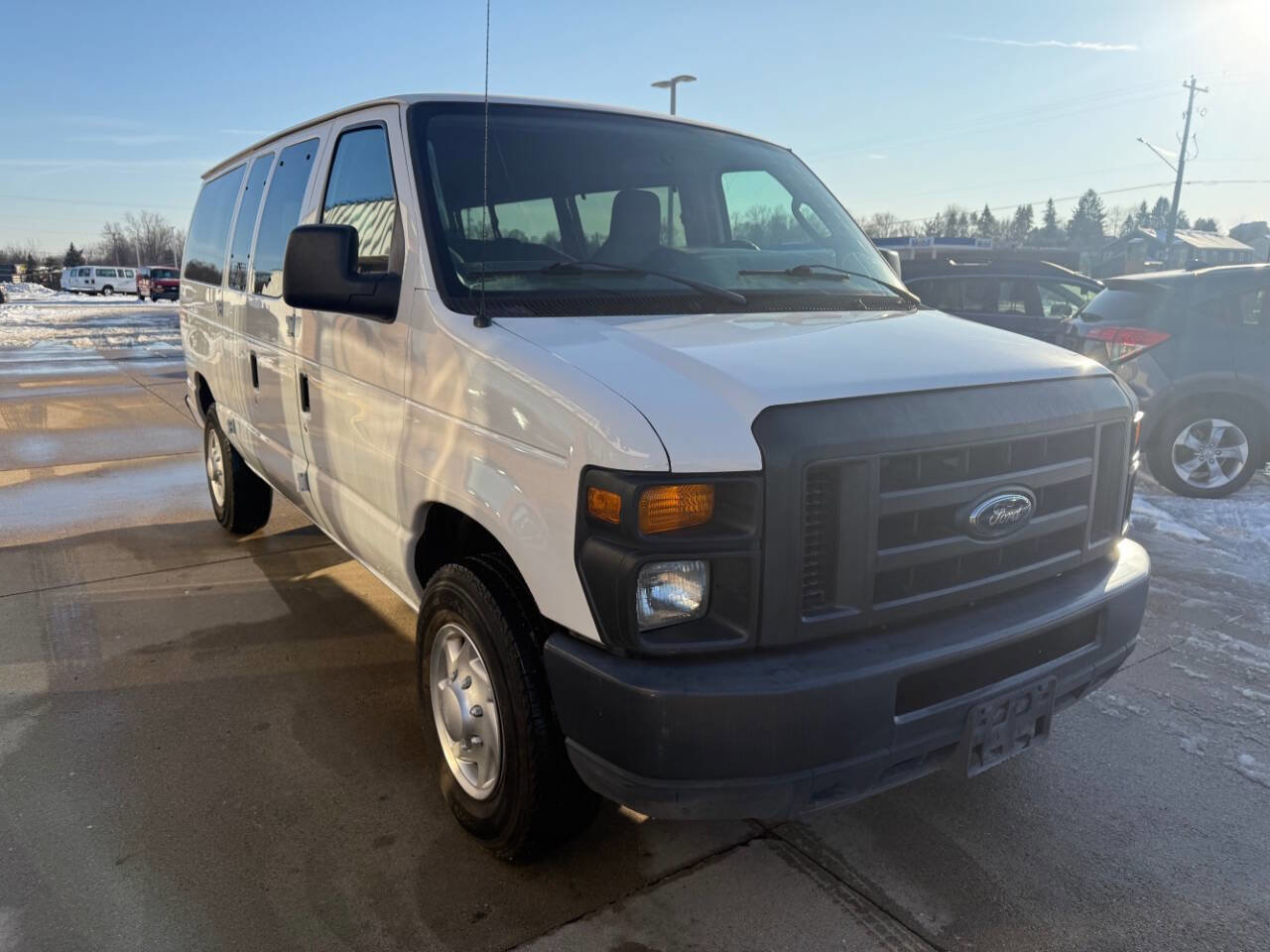Used 2012 Ford E-350 and Econoline 350 XL w/ Interior Upgrade Pkg image 7