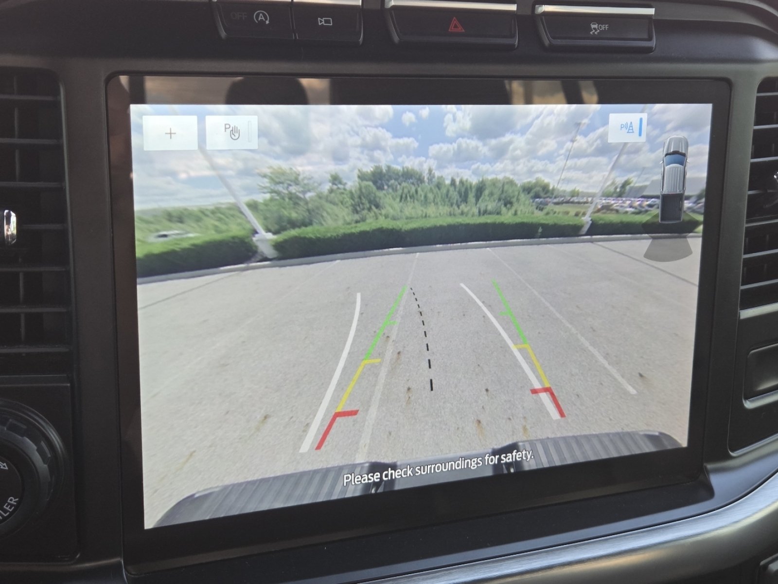 Used 2021 Ford F150 Lariat w/ Equipment Group 502A High AWD/4WD image 9