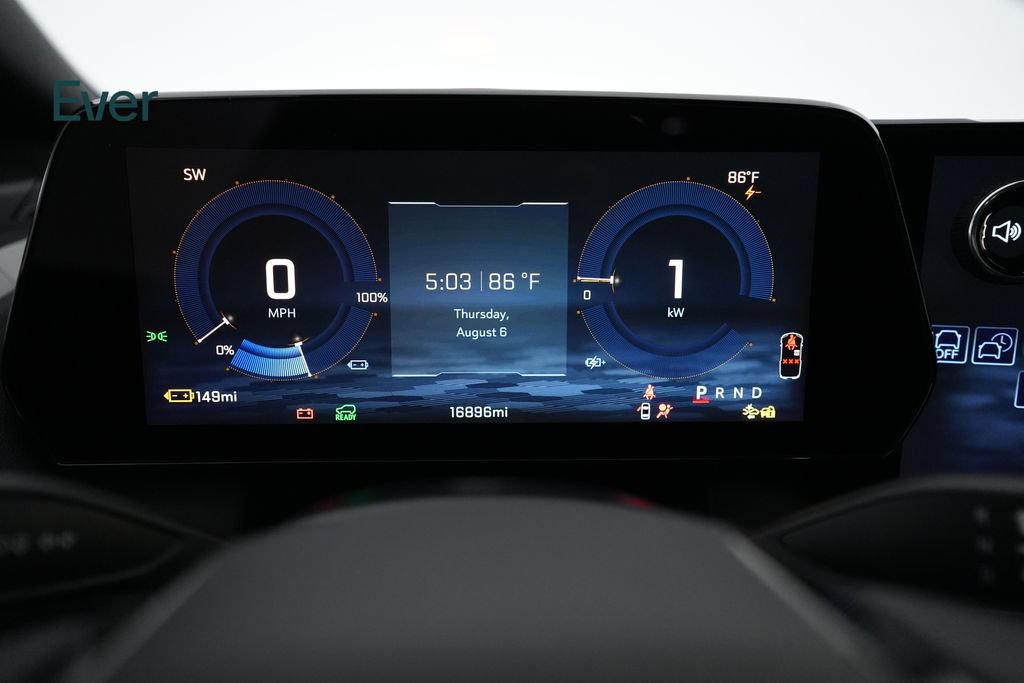 Used 2024 Chevrolet Equinox EV RS FWD image 7