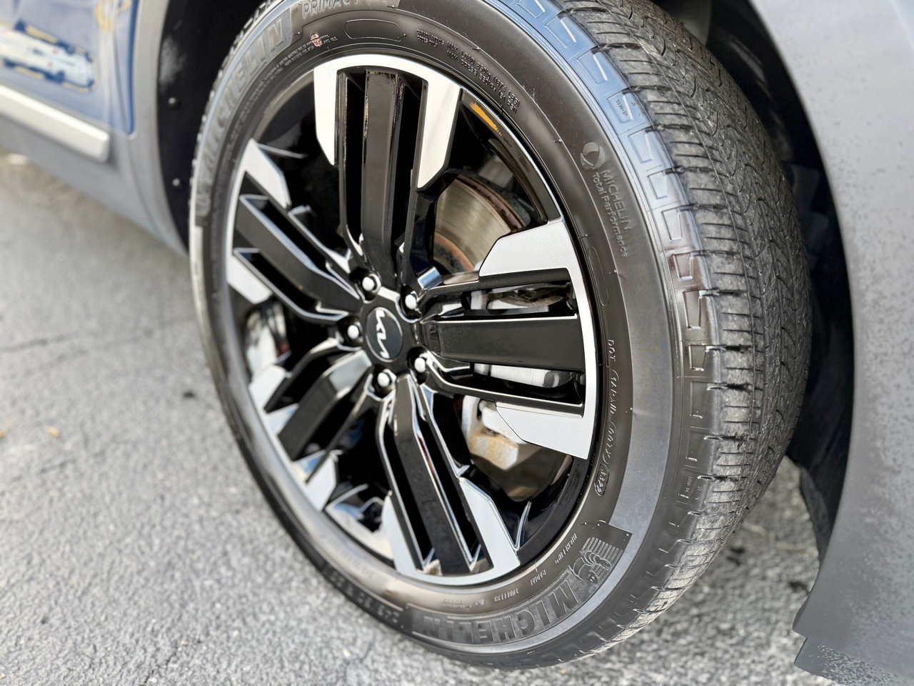 Used 2023 Kia Telluride SX Prestige image 9