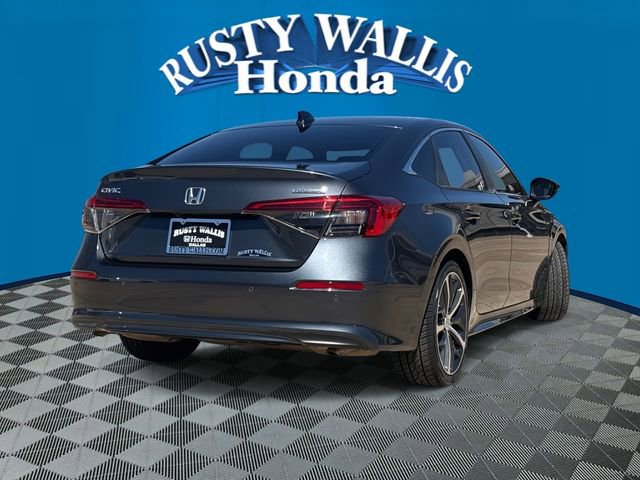 Used 2024 Honda Civic Touring image 2