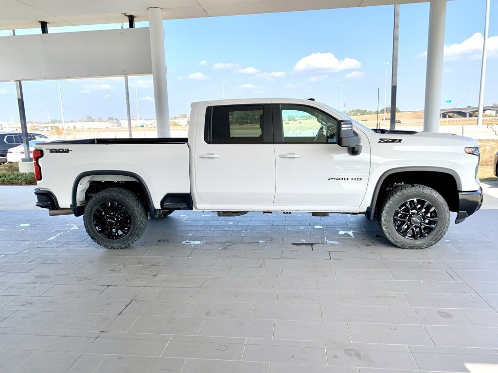 Used 2025 Chevrolet Silverado 2500 LT w/ Trail Boss Package image 4