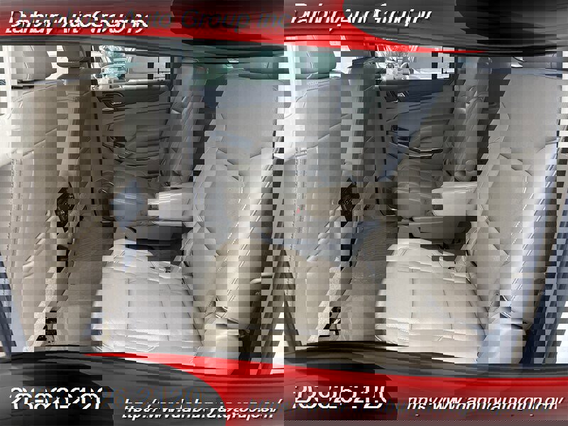 Used 2018 GMC Yukon XL SLT w/ Premium Edition image 11