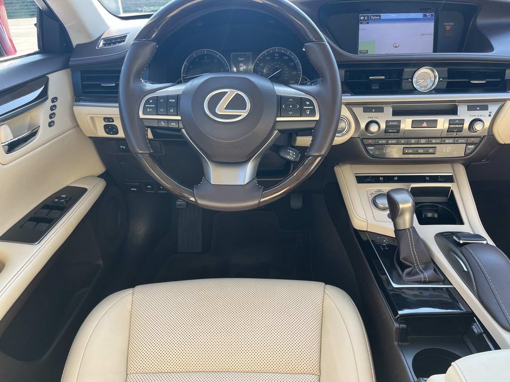 Used 2016 Lexus ES 350 w/ Navigation System Package FWD image 13