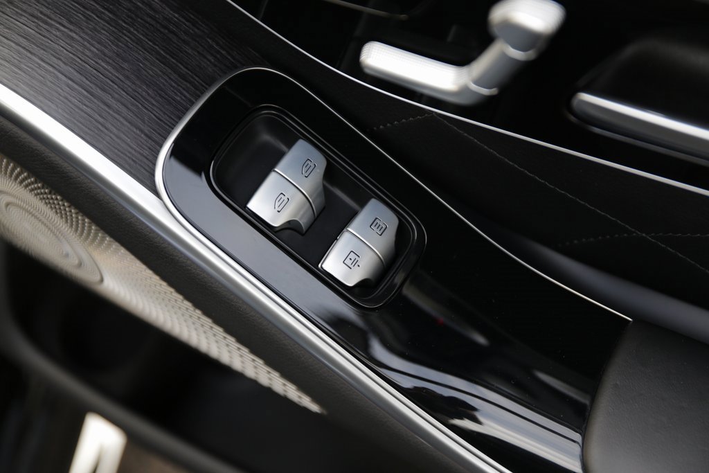 Used 2022 Mercedes-Benz S 580 4MATIC Sedan image 35