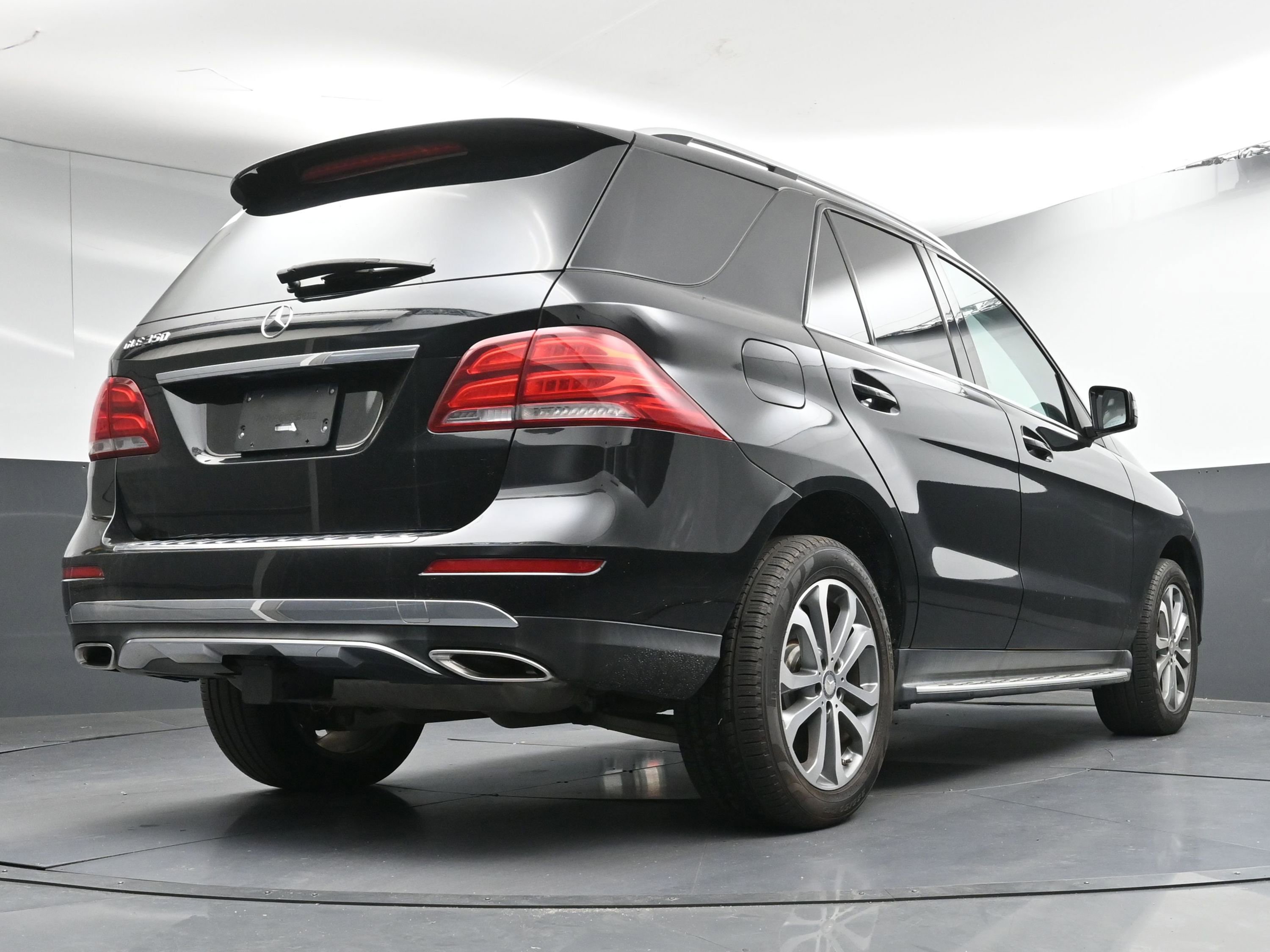 Used 2016 Mercedes-Benz GLE 350 GLE 350 w/ Premium Package image 28