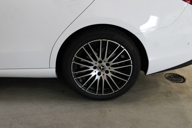 Used 2024 Mercedes-Benz C 300 4MATIC Sedan image 32