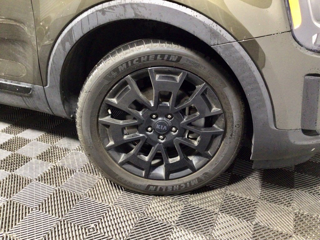 Used 2021 Kia Telluride SX w/ SX Prestige Package image 33