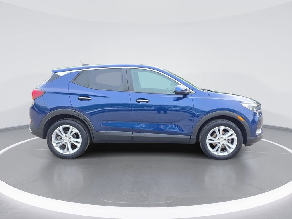 Certified 2023 Buick Encore GX Preferred FWD image 2