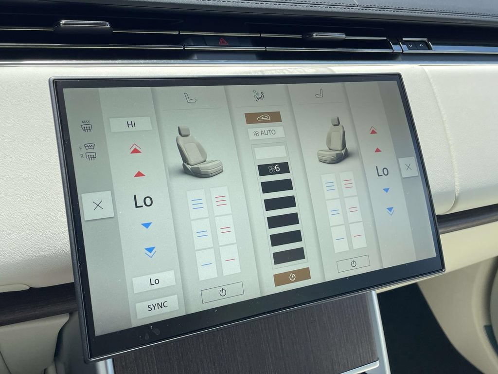 New 2026 Land Rover Range Rover SE AWD/4WD image 29