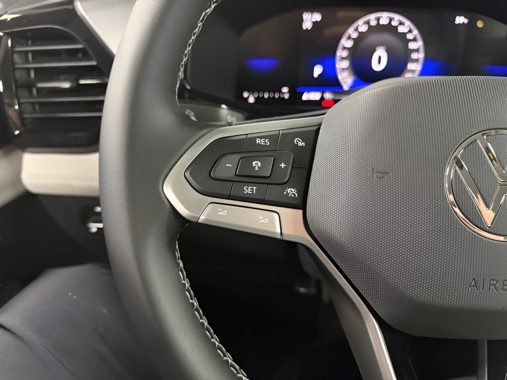 New 2026 Volkswagen Taos S image 12