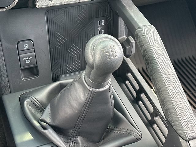 Used 2024 Toyota Tacoma SR AWD/4WD image 20