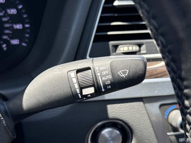 Used 2018 Genesis G80 3.8 AWD/4WD image 25