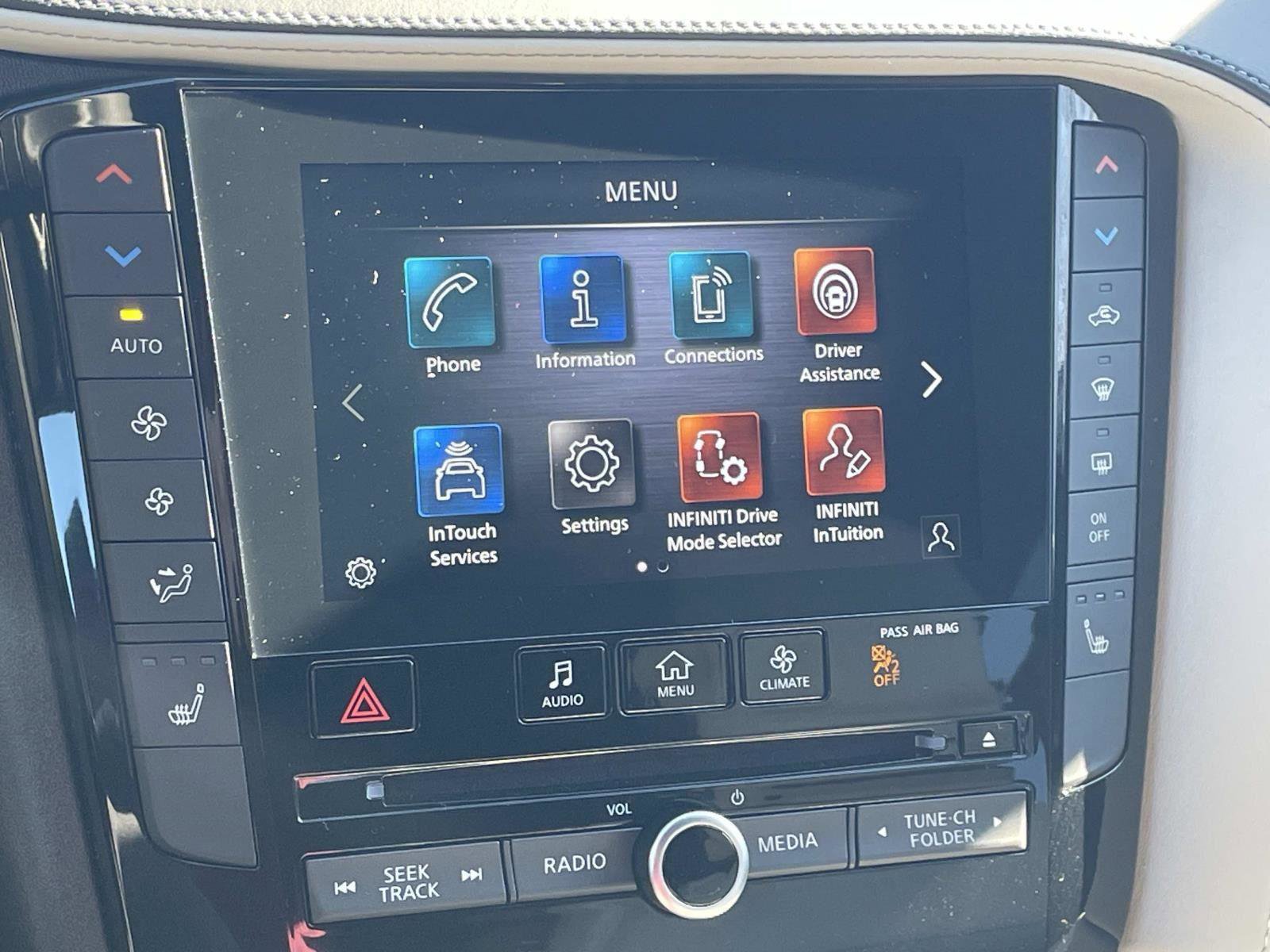 Certified 2025 INFINITI QX55 Luxe w/ Cargo Package image 17