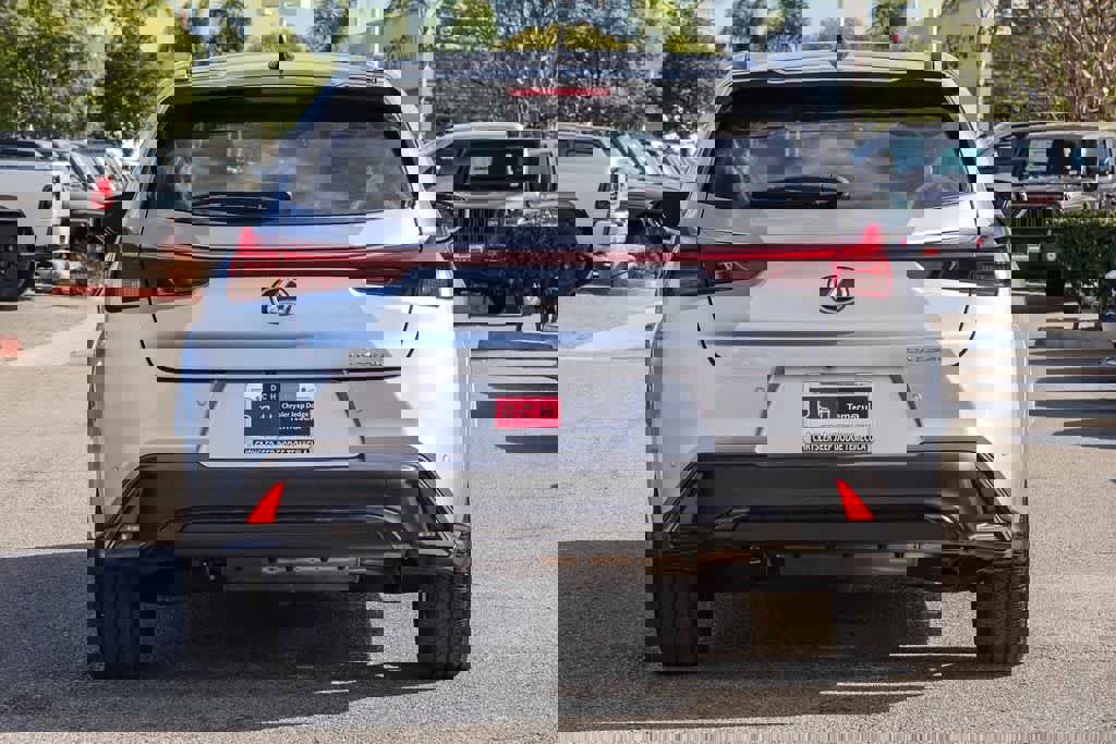 Used 2024 Lexus UX 250h F Sport image 5