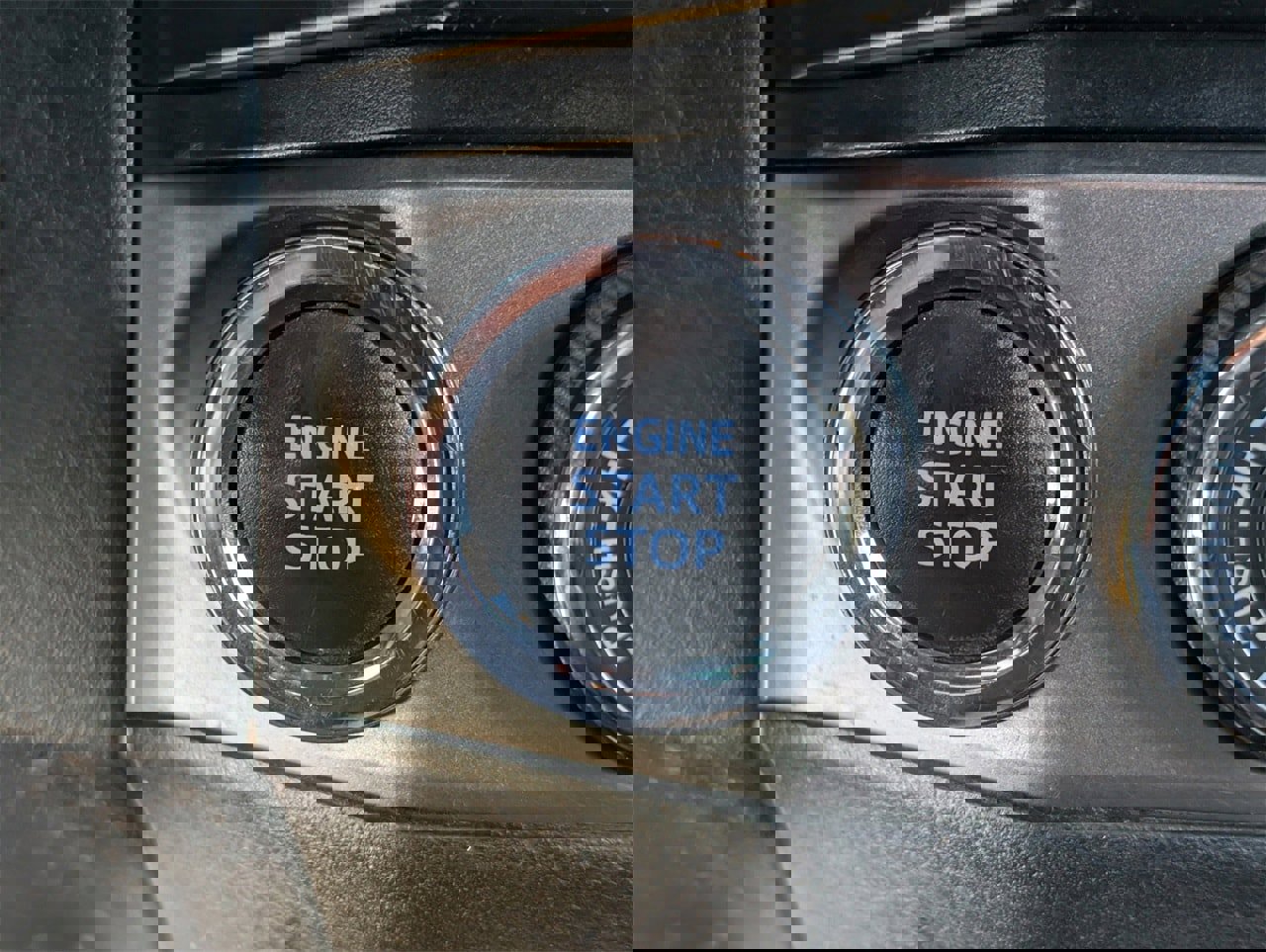 Used 2021 Toyota Tacoma Limited image 19